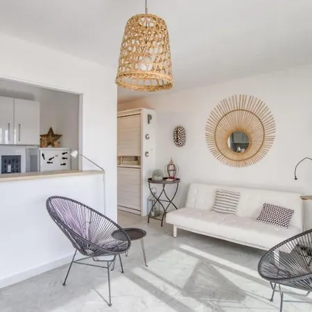 Apartment Nice Flat With Swimming Pool And Sea View *
