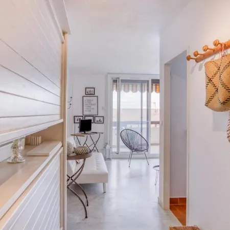 Nice Flat With Swimming Pool And Sea View * 邦多勒