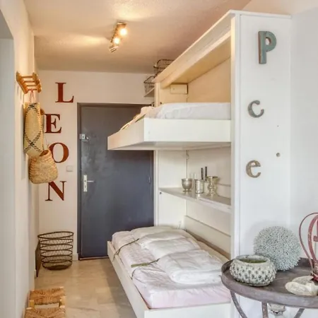 Nice Flat With Swimming Pool And Sea View 邦多勒
